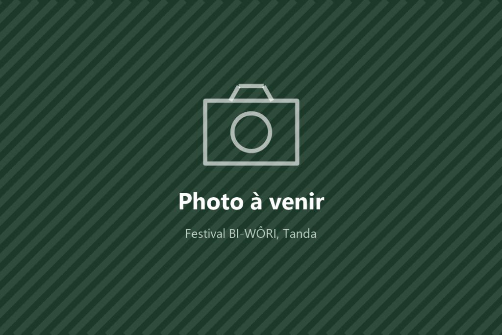 Photo à venir (fond sombre)